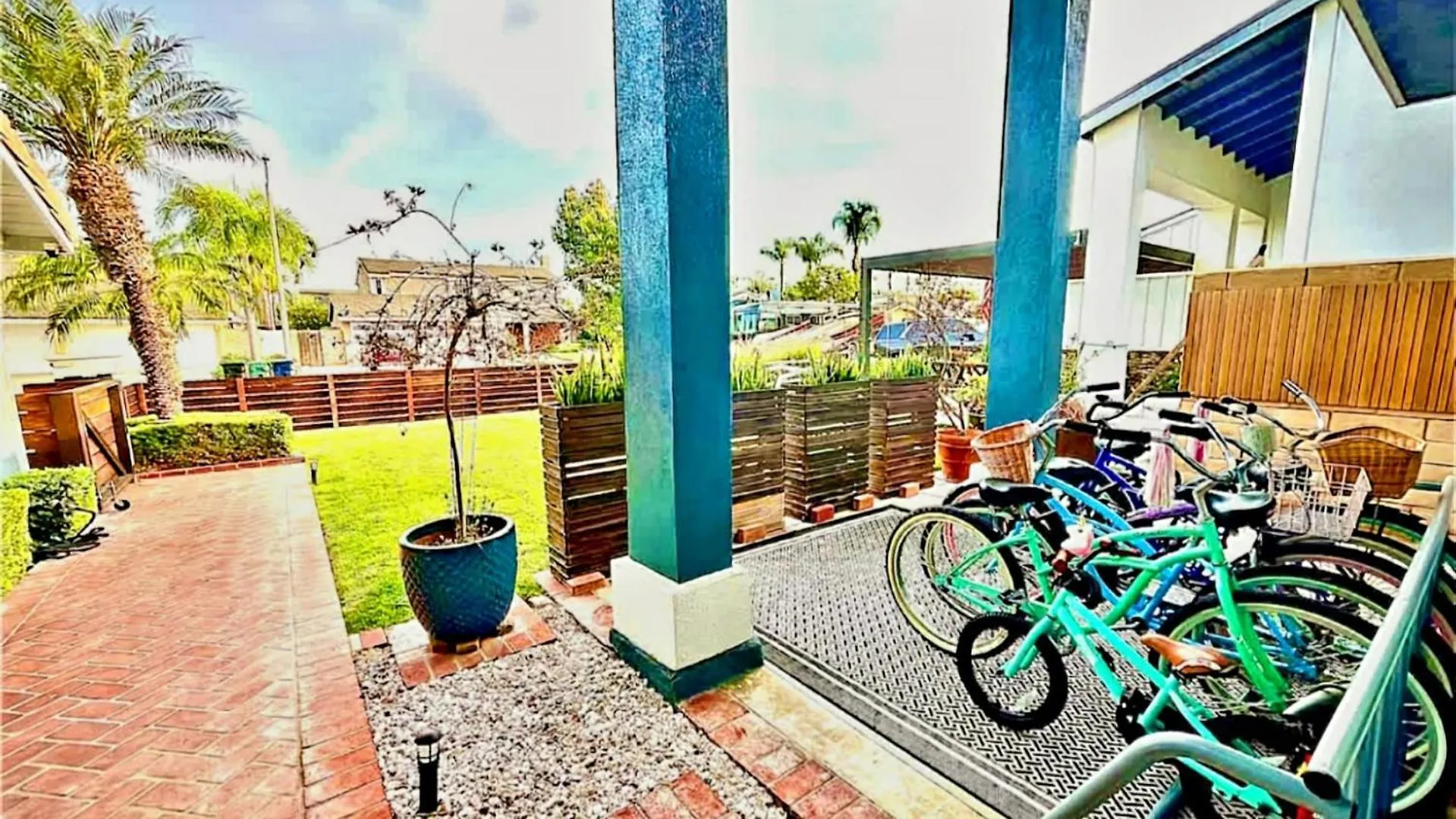 Coastal Retreat Home 2 Miles From Beach Huntington Beach United States