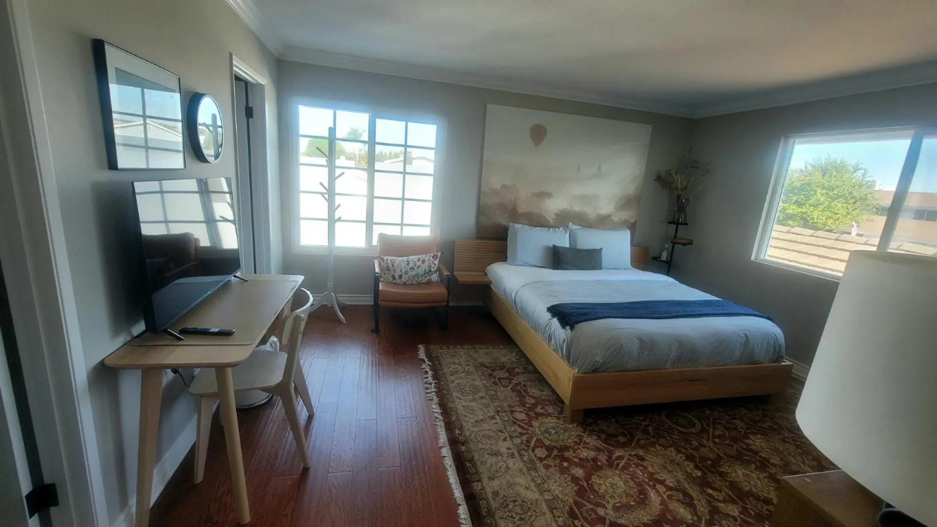 Coastal Retreat Home 2 Miles From Beach Huntington Beach Holiday home
