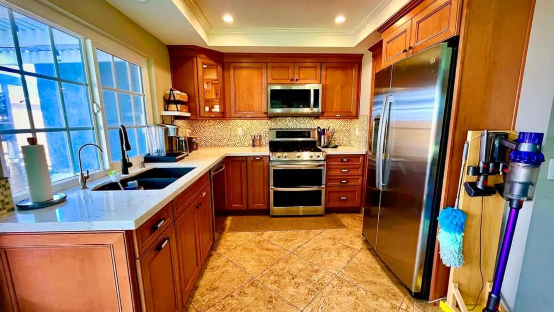 Coastal Retreat Home 2 Miles From Beach Huntington Beach 0*,